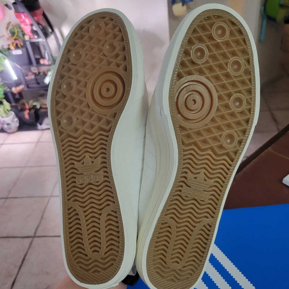Nwt Adidas Sz 10 - Picture 6 of 6